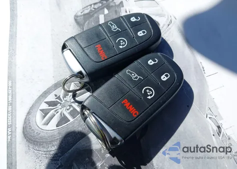 2021 Jeep Grand Cherokee Limited 4X4 из США, поврежденный, VIN 1C4RJFBG1MC793962